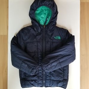 North face reversible puffer jacket size xs (boys size 6)